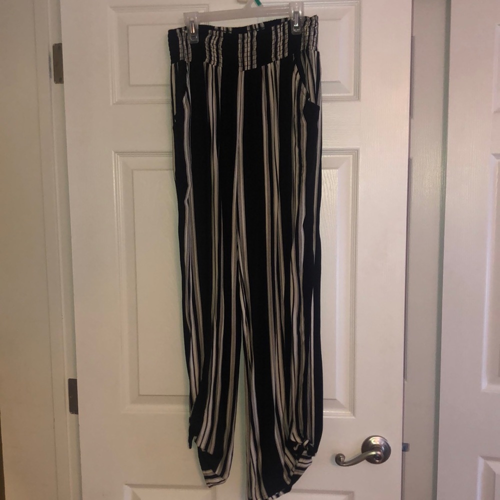 Wide leg pants